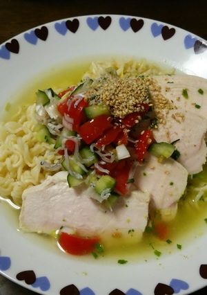 鶏ハムと野菜の冷やし塩ラーメン-レシピのメイン写真