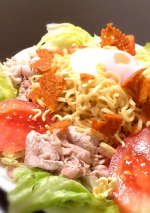 W使いで食感楽しい☆ラーメンサラダ-レシピのメイン写真