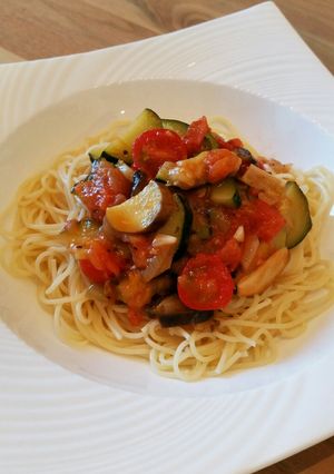 ズッキーニと茄子を使った簡単夏野菜パスタ-レシピのメイン写真