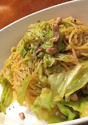 塩辛とキャベツのペペロンチーノ-レシピのメイン写真