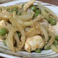 รูปของ 鶏ムネ肉とえんどう豆のクミン炒め