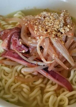 イカともやしのペペロンチーノラーメン-レシピのメイン写真