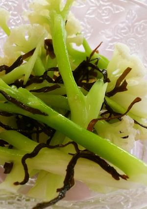カリフローレの塩昆布和え-レシピのメイン写真