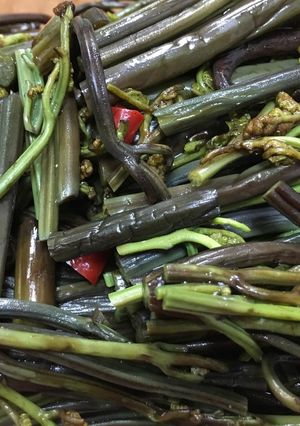 山菜食べよう！簡単ワラビ漬け-レシピのメイン写真