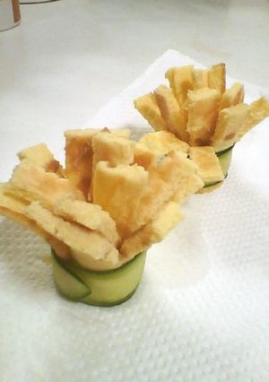 お弁当に☆玉子焼と胡瓜のクルクルフラワー-レシピのメイン写真