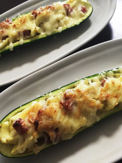ズッキーニとスパムの丸ごとチーズ焼き-レシピのメイン写真