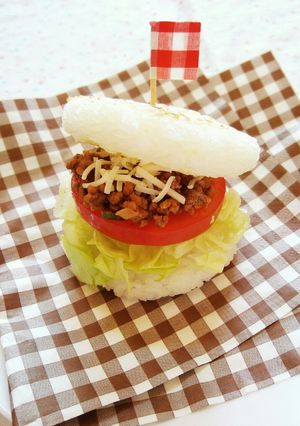 タコライスバーガー-レシピのメイン写真