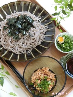 夜食にも♪納豆かけざる蕎麦-レシピのメイン写真