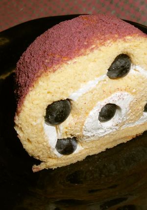 赤しそ＆ブルーベリーのロールケーキ-レシピのメイン写真