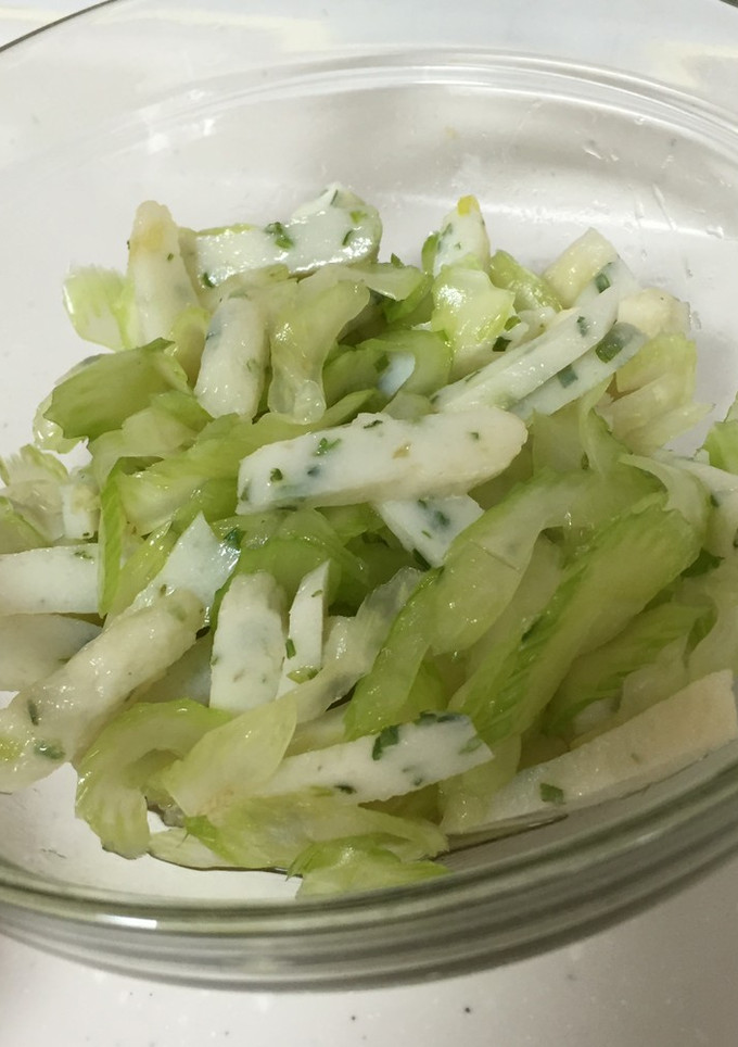 セロリとさつま揚げの酢の物-レシピのメイン写真