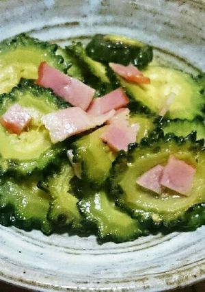 ゴーヤはタネまで食べちゃおう-レシピのメイン写真