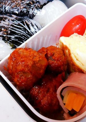 ちび息子弁当　やわふわ豚肉団子弁当-レシピのメイン写真