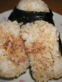 簡単おかかマヨおにぎり-レシピのメイン写真