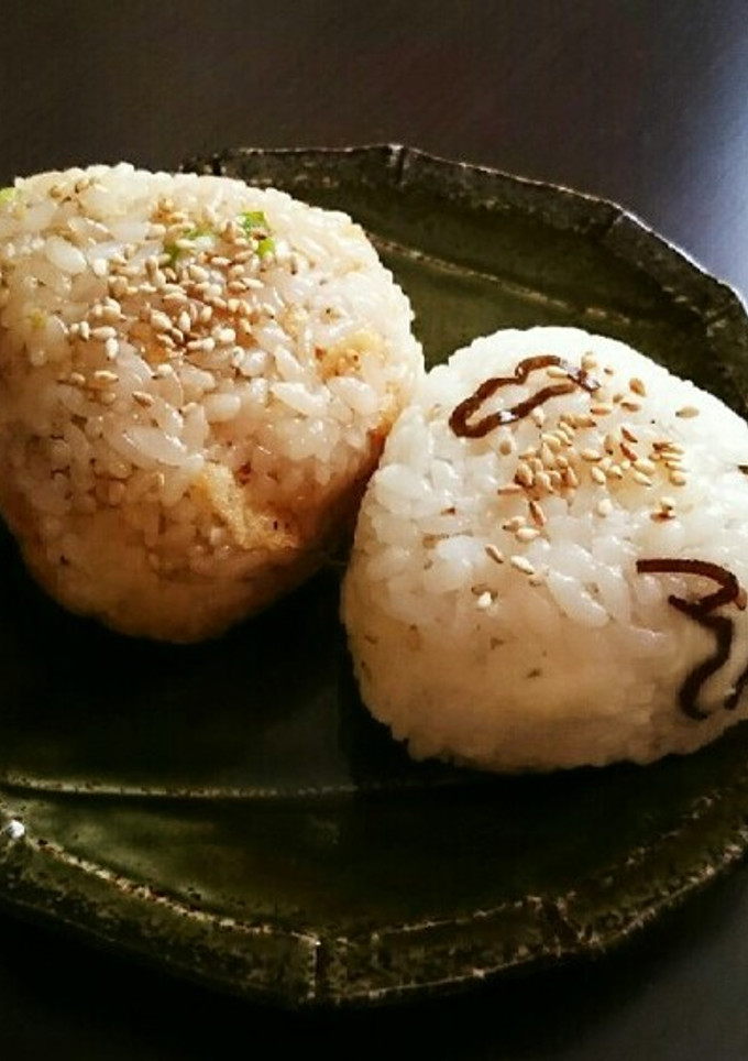 おにぎり２種類！天かす&塩昆布-レシピのメイン写真