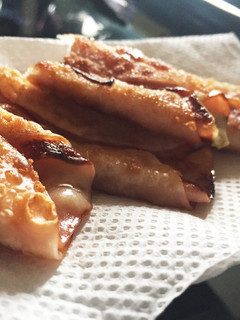餃子の皮でハムチーズ:-)-レシピのメイン写真