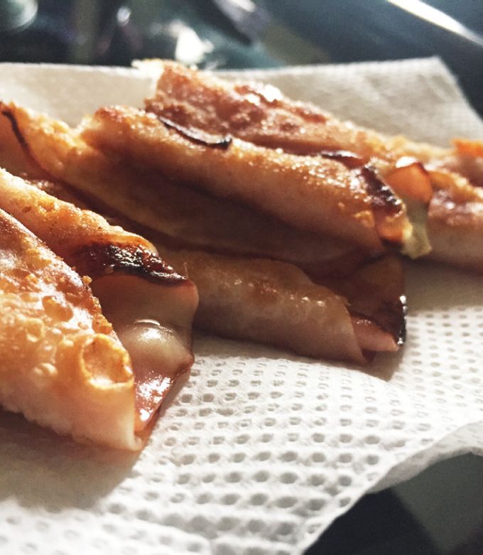 餃子の皮でハムチーズ:-)-レシピのメイン写真