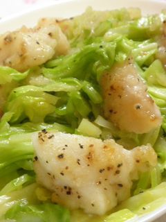 たらとキャベツの塩にんにく炒め-レシピのメイン写真