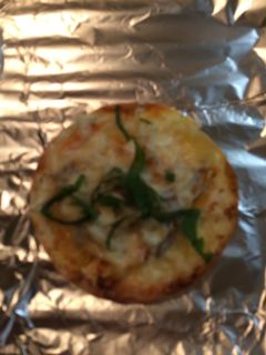 桜海老としらすの餃子皮ピザ-レシピのメイン写真