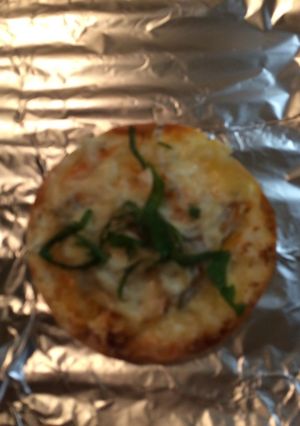 桜海老としらすの餃子皮ピザ-レシピのメイン写真
