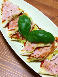 春巻きの皮で作るバジルソースの簡単ピザ!-レシピのメイン写真
