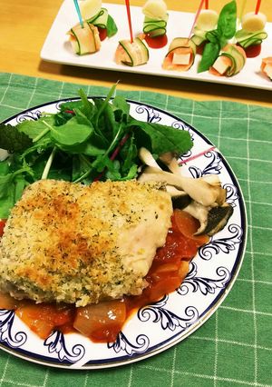 鶏の香草パン粉焼き☆トマトソース添え-レシピのメイン写真