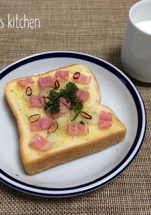 【 ペペロンチーノ風トースト♪ 】-レシピのメイン写真