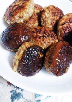 手作りハンバーグ しいたけバーグも～-レシピのメイン写真