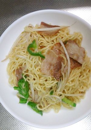 サッポロ一番で作る塩焼きそば-レシピのメイン写真