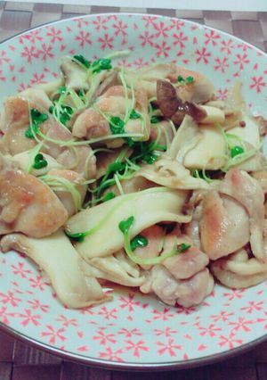 簡単☆鶏肉とキノコのポン酢バター炒め-レシピのメイン写真