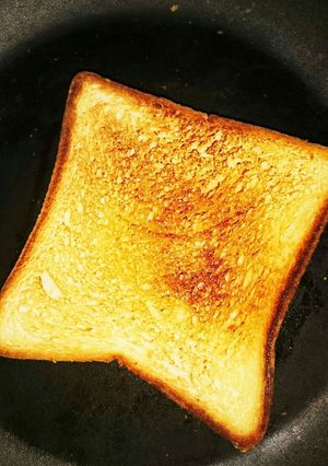 朝の幸せトースト❤秘密は蒸し焼き-レシピのメイン写真