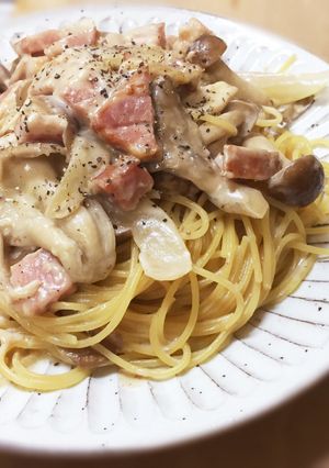 舞茸としめじとベーコンのクリームパスタ-レシピのメイン写真