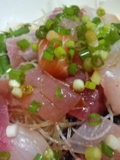 生活クラブのすし酢とリンゴ酢で簡単海鮮丼-レシピのメイン写真