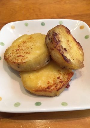 簡単おやつ♪焼きいものバター焼き♡-レシピのメイン写真