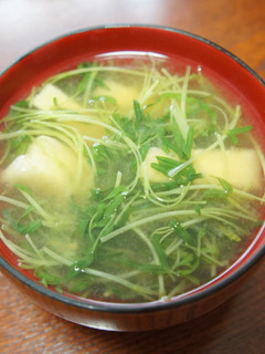 空芯菜の新芽と油揚げの味噌汁-レシピのメイン写真