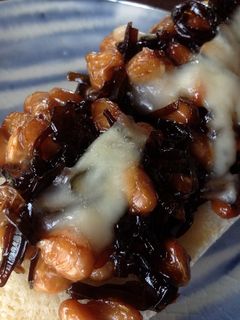 納豆としいたけ昆布のトースト-レシピのメイン写真