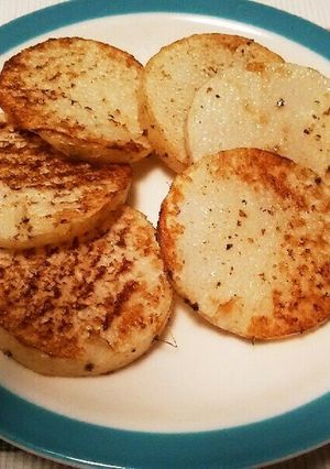 外はカリカリ中はホクホク長いも簡単焼き-レシピのメイン写真