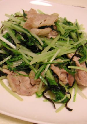 ：簡単：水菜と豚肉の塩昆布いため-レシピのメイン写真