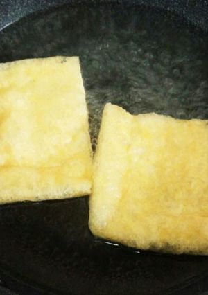 よりカロリーダウンさせる油揚げの油抜き方-レシピのメイン写真