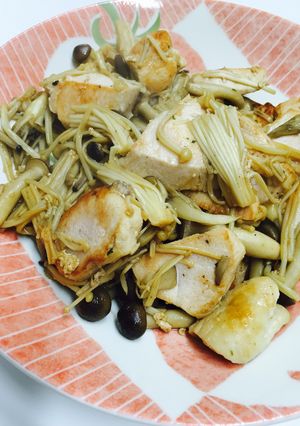 適当なのに美味！きのこと胸肉の炒め物-レシピのメイン写真