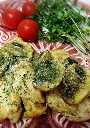 鶏肉とマッシュルームのバジルソース炒め-レシピのメイン写真