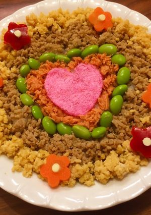3色丼にプラス2色♡Wハートのそぼろ丼♡-レシピのメイン写真