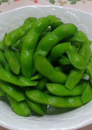 フライパンで簡単！枝豆の塩蒸し-レシピのメイン写真