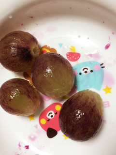 離乳食やお菓子作りに！簡単ぶどうの皮むき-レシピのメイン写真