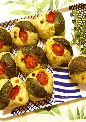 夏野菜♪バジルトマトのちぎりフォカッチャ-レシピのメイン写真