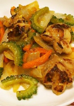鶏肉とゴーヤの西京味噌炒め-レシピのメイン写真