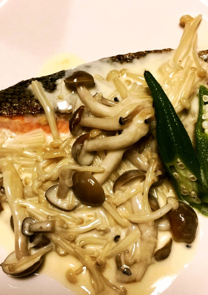 サーモンのムニエルきのこクリームソース-レシピのメイン写真