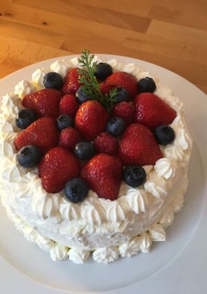 ベリーたっぷりふわふわショートケーキ❤️-レシピのメイン写真