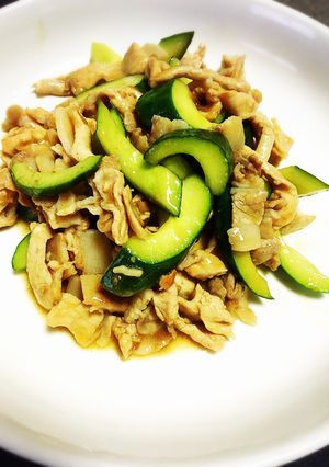 批判覚悟のきゅうりと豚肉の炒め物-レシピのメイン写真