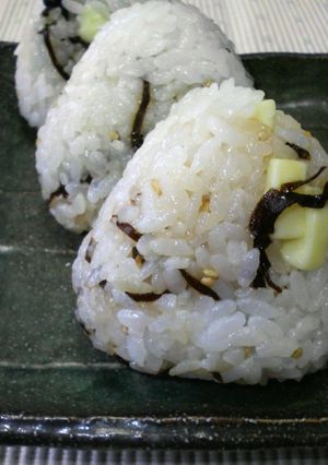 ✿塩昆布*チーズおにぎり✿-レシピのメイン写真