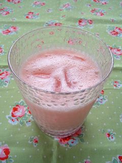 スイカヨーグルト丸ごと飲んじゃうジュース-レシピのメイン写真